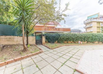 Terrazza - Trilocale Via Silvestro II
 
10, Roma - foto 10