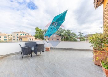 Terrazza - Trilocale Via Silvestro II
 
10, Roma - foto 41