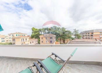 Terrazza - Trilocale Via Silvestro II
 
10, Roma - foto 44