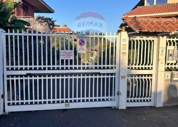 Terrazza - Appartamento Via Acicastello
 
61, Aci Castello - foto 12