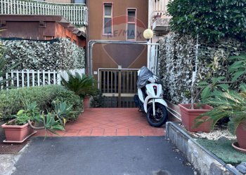 Terrazza - Appartamento Via Acicastello
 
61, Aci Castello - foto 14