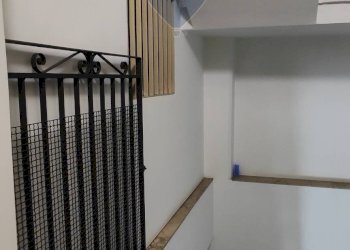 Scale - Appartamento VIA GIORGIO ARCOLEO
 
154, Caltagirone - foto 7