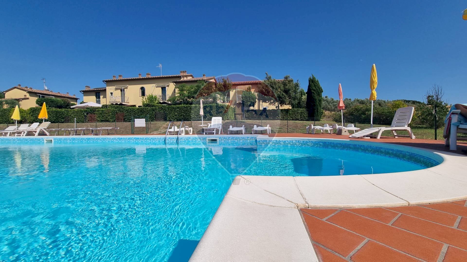 Piscina - Bilocale Via Roma
 
83, Castellina Marittima - foto 1