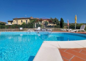 Piscina - Two-room apartment Via Roma
 
83, Castellina Marittima - photo 1