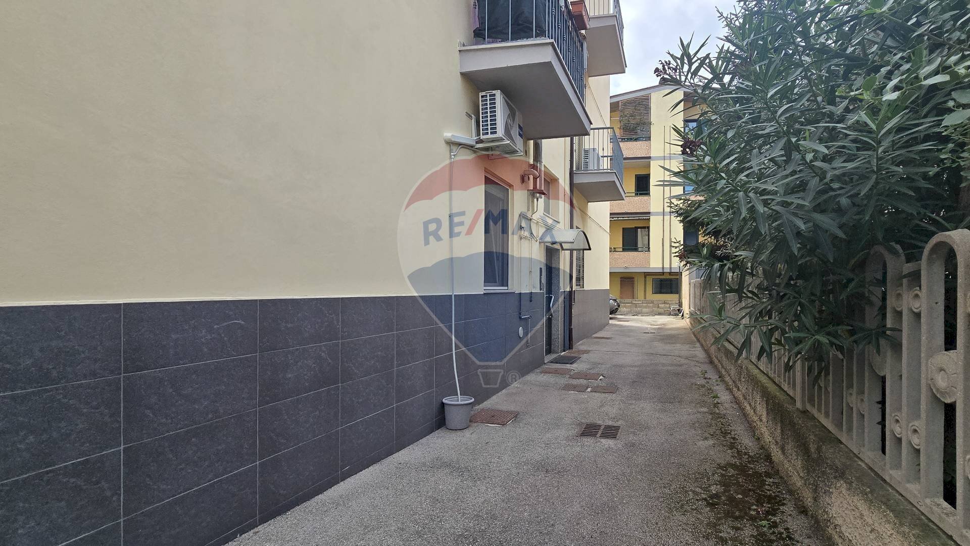 Edificio all\'aperto - Three-room apartment Via Lago Di Bracciano
 
16, Pescara - photo 3