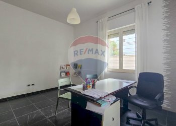 Ufficio - Trilocale Via Lago Di Bracciano
 
16, Pescara - foto 8