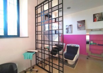 Ufficio - Laboratory PIAZZA GIOVANNI XXIII
 
32-33, Osimo - photo 11