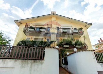 Casa all\'aperto - Three-room apartment Via Vittorio Marimpietri
 
44, Roma - photo 2