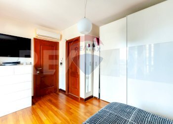Camera / camera da letto - Three-room apartment Via Vittorio Marimpietri
 
44, Roma - photo 13