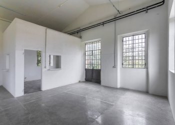 Foto 4 - Magazzino Via Piazzolo
 
5, Villa d'Adda - foto 4