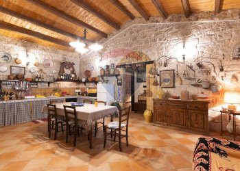 Sala da pranzo - Villa c.da Nora Piano Lauro
 
snc, Modica - foto 29