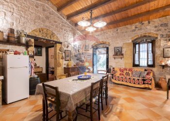 Sala da pranzo - Villa c.da Nora Piano Lauro
 
snc, Modica - foto 30