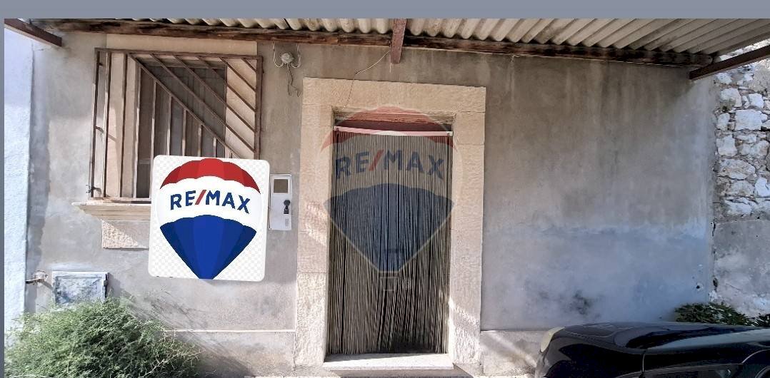 Edificio all\'aperto - Independent house Contrada Bosco Rotondo sp 5
 
s.n, Vittoria - photo 2