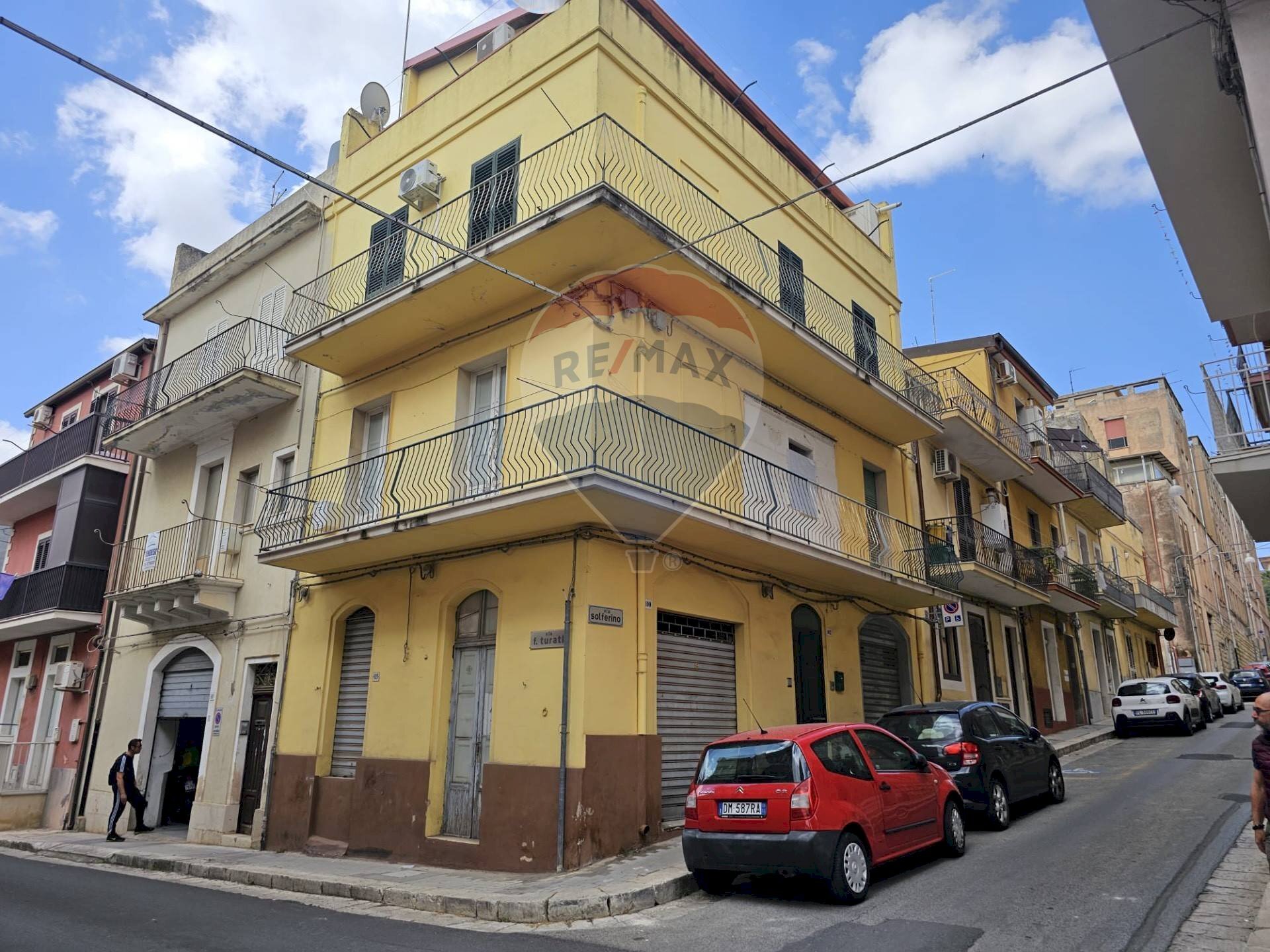 Edificio all\'aperto - Three-room apartment Via Solferino
 
102, Ragusa - photo 1