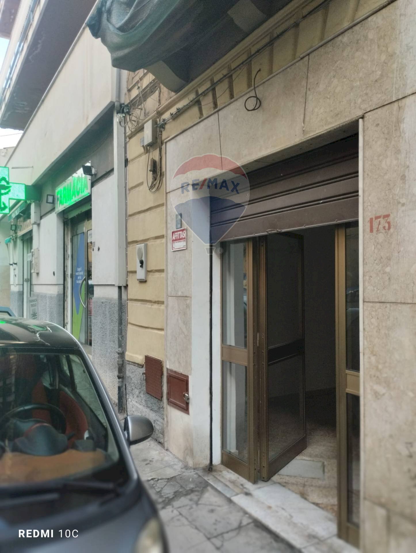 Edificio all\'aperto - Locale Commerciale via Dossuna
173, Palermo - foto 2