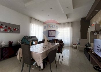 Sala da pranzo - Casa indipendente Via Francesco Petrarca
 
15, San Pancrazio Salentino - foto 1