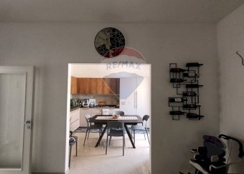 Sala da pranzo - Casa indipendente Via Francesco Petrarca
 
15, San Pancrazio Salentino - foto 5