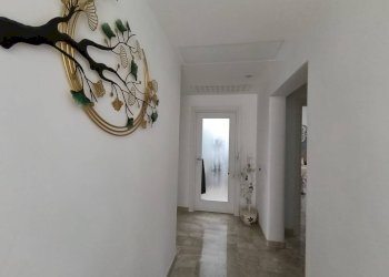 Hall / corridoio - Casa indipendente Via Francesco Petrarca
 
15, San Pancrazio Salentino - foto 12