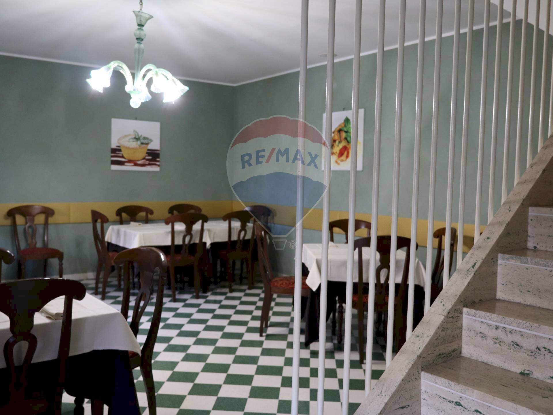 Sala da pranzo - Stabile - Palazzo via Sant'Antonio Abate
 
16, Campobasso - foto 3