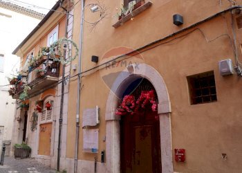 Edificio all\'aperto - Stabile - Palazzo via Sant'Antonio Abate
 
16, Campobasso - foto 9