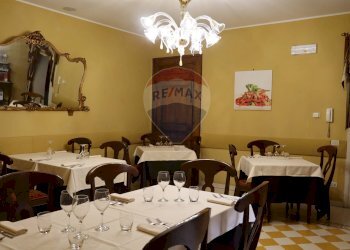 Sala da pranzo - Stabile - Palazzo via Sant'Antonio Abate
 
16, Campobasso - foto 12