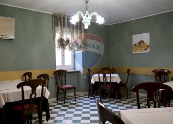 Sala da pranzo - Stabile - Palazzo via Sant'Antonio Abate
 
16, Campobasso - foto 5