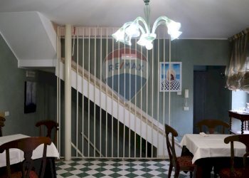 Sala da pranzo - Stabile - Palazzo via Sant'Antonio Abate
 
16, Campobasso - foto 2
