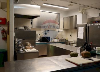 Cucina - Stabile - Palazzo via Sant'Antonio Abate
 
16, Campobasso - foto 24