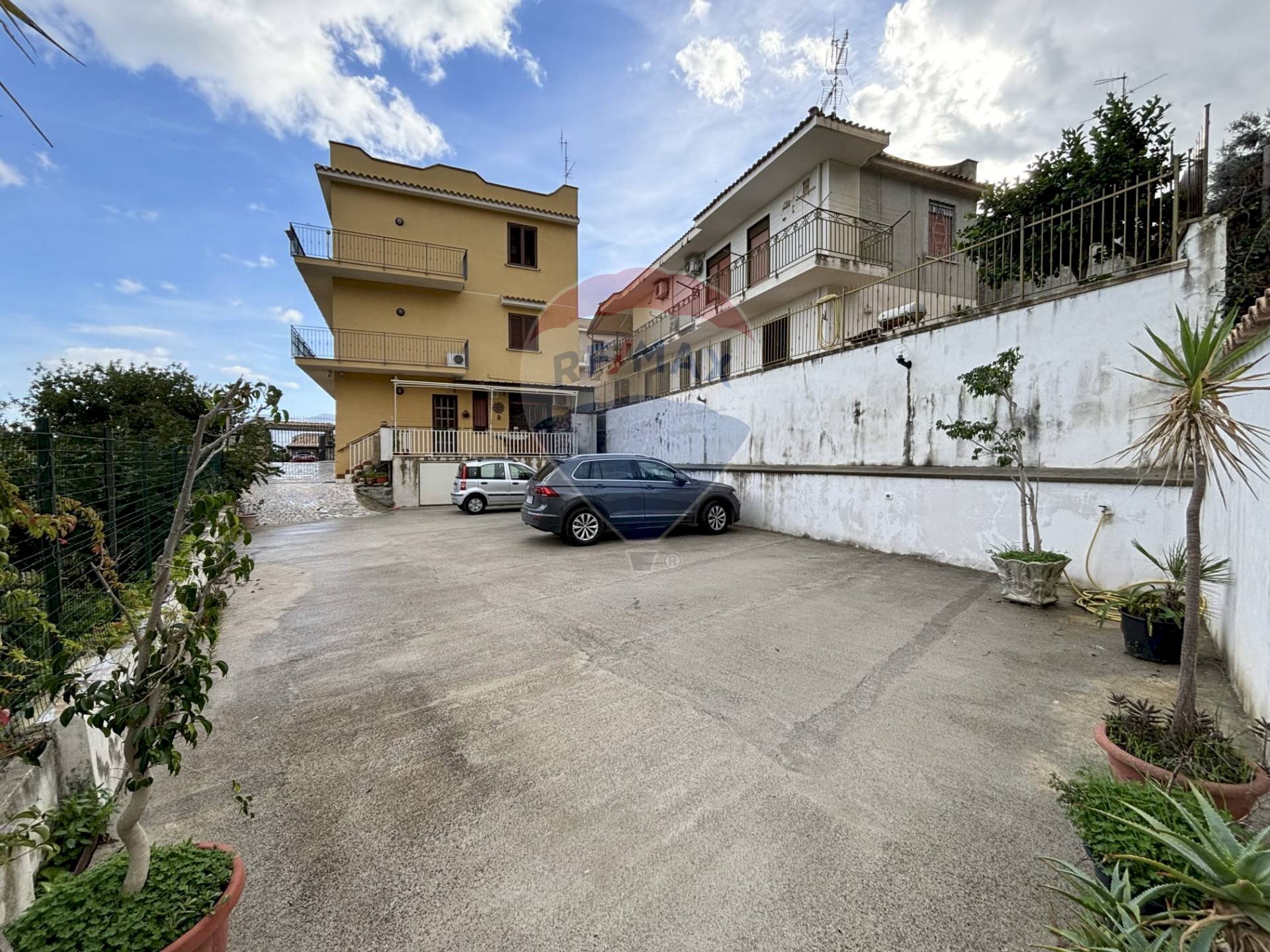 Edificio all\'aperto - Bilocale via Dolomiti
 
16, Carini - foto 2