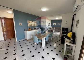 Sala da pranzo - Bilocale via Dolomiti
 
16, Carini - foto 13