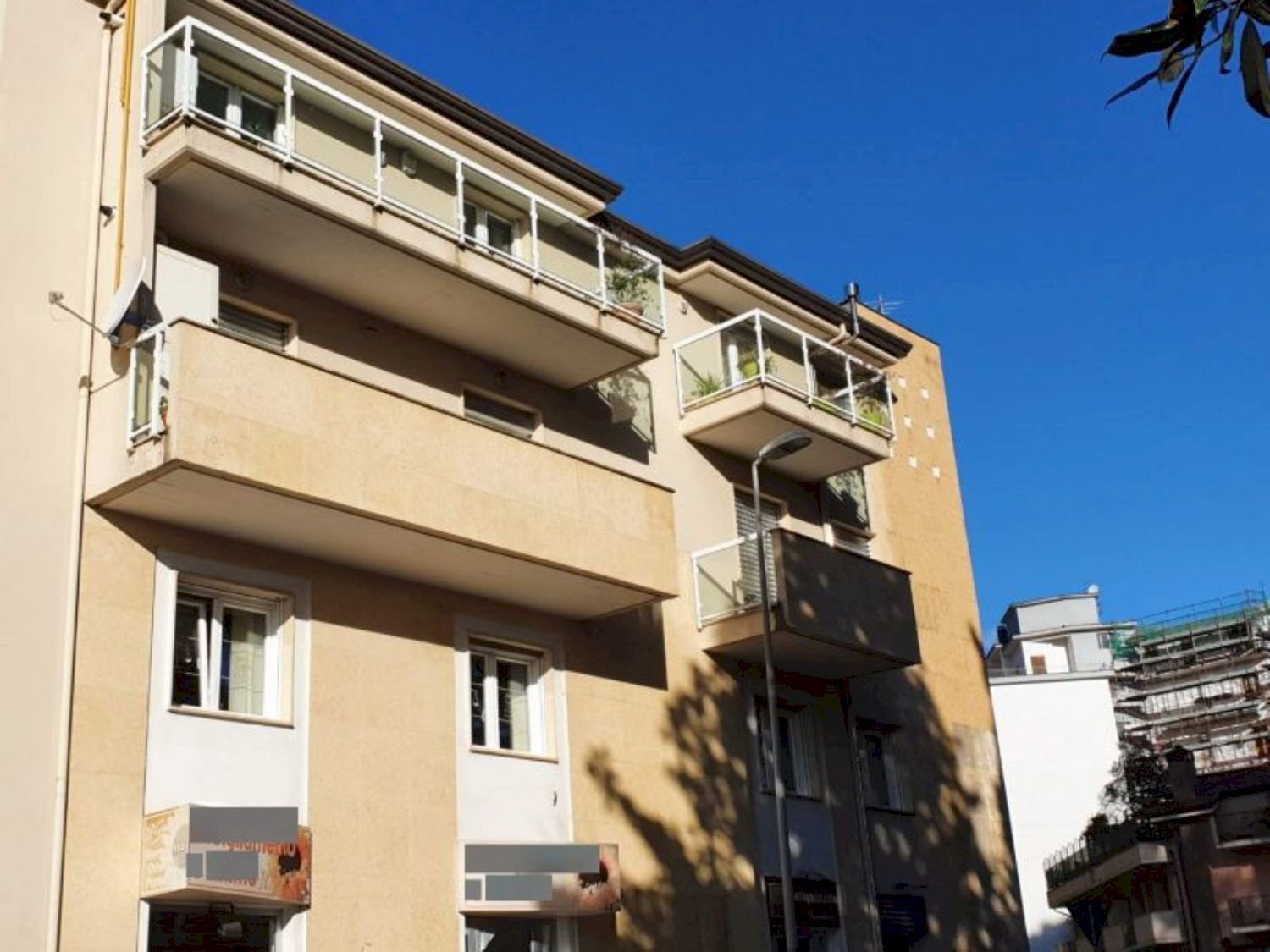 vista - Commercial Premises Tagliamento
 
299, Avellino - photo 3