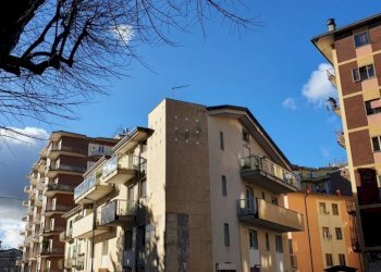 vista - Commercial Premises Tagliamento
 
299, Avellino - photo 1