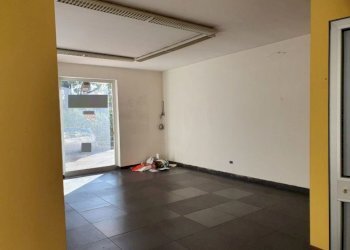 camera - Commercial Premises Tagliamento
 
299, Avellino - photo 7