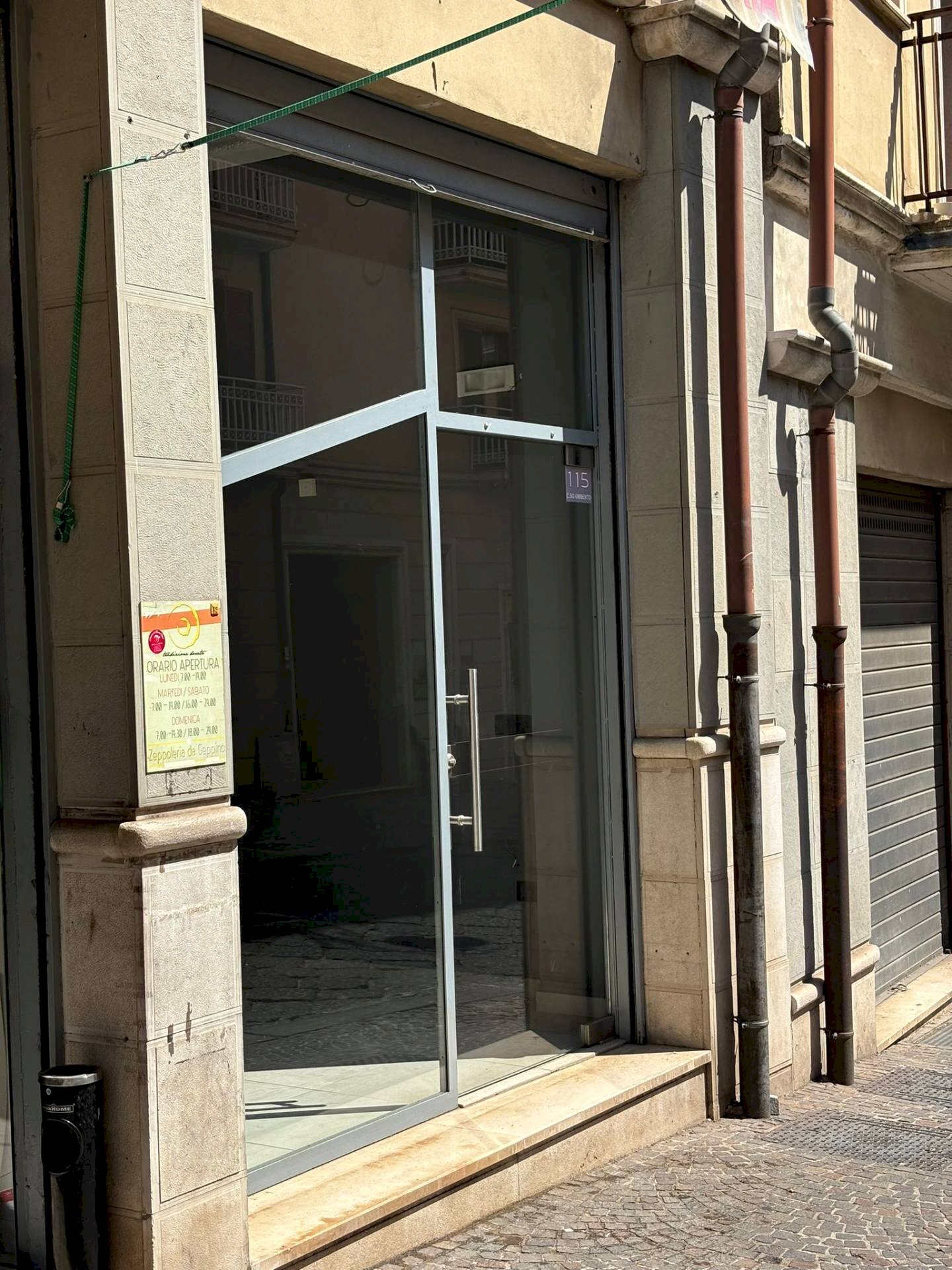 Foto 1 - Commercial Premises Corso Umberto, Avellino - photo 1