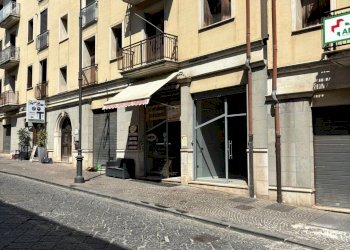 Foto 3 - Commercial Premises Corso Umberto, Avellino - photo 3