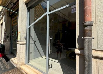 Foto 10 - Commercial Premises Corso Umberto, Avellino - photo 10