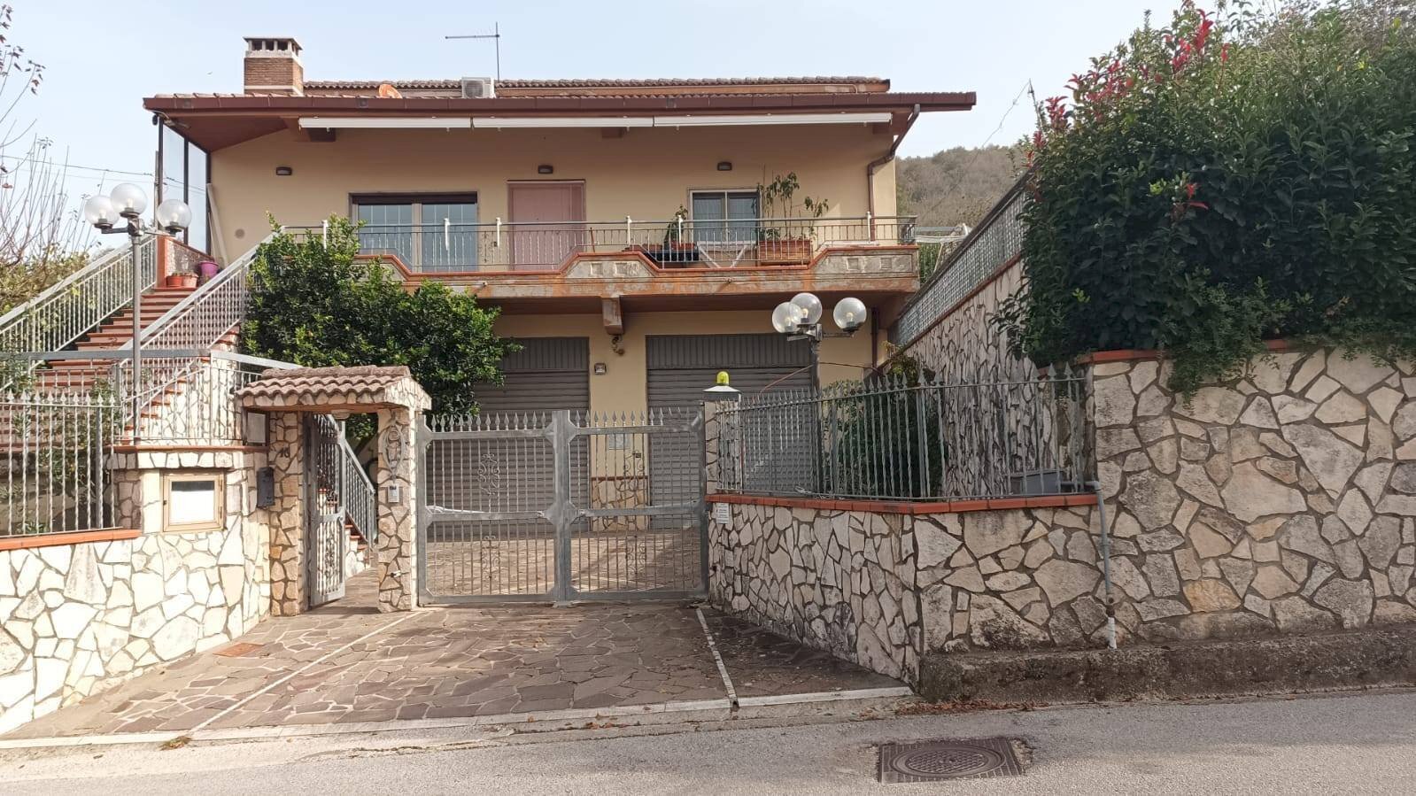 Foto 1 - Villa via Aia
 
10, Contrada - photo 1