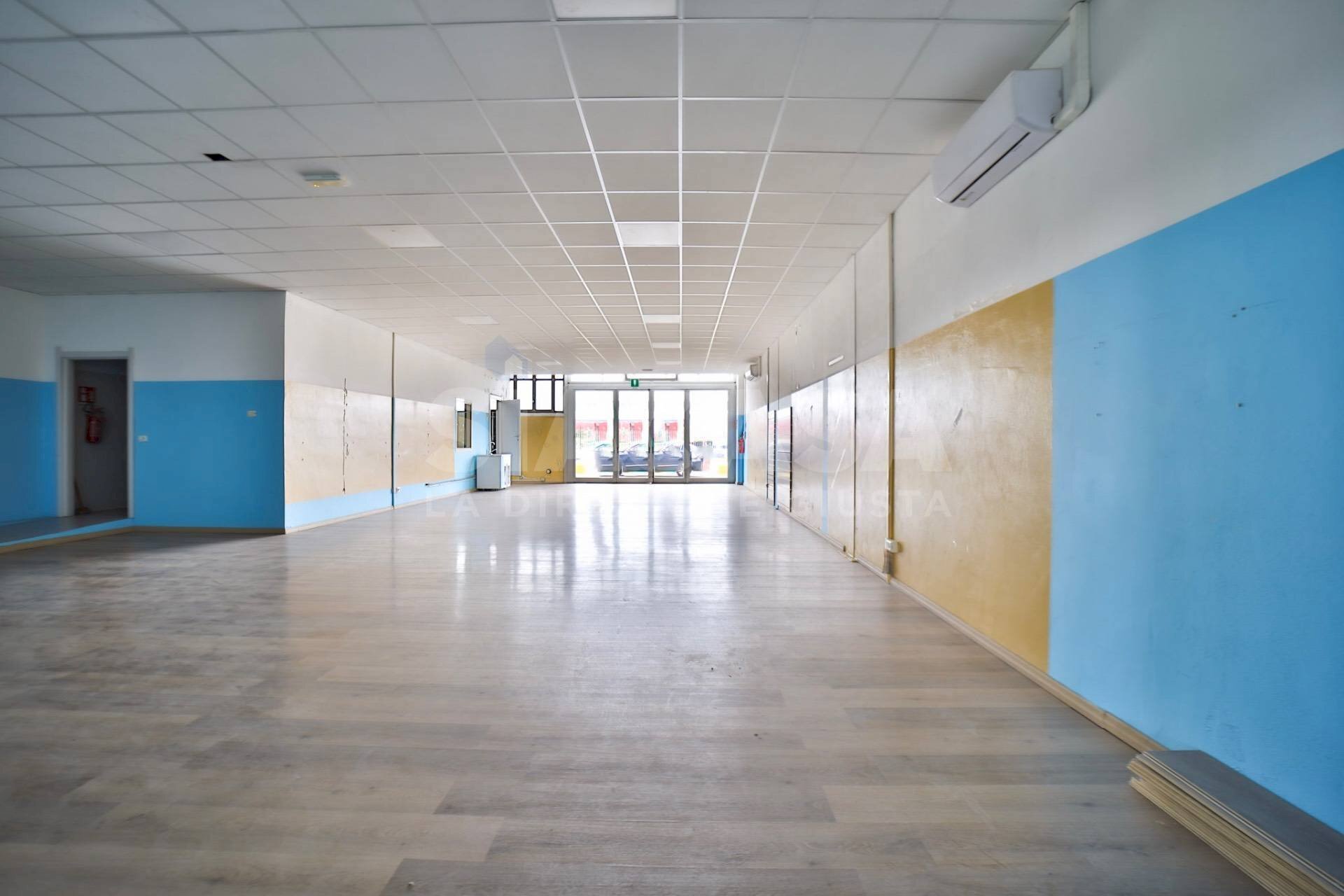 Foto 1 - Shop Liscate - photo 1