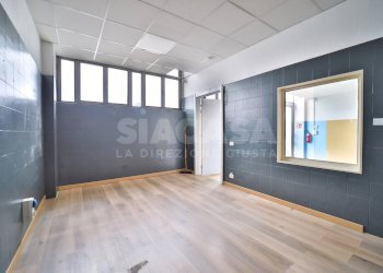 Foto 5 - Shop Liscate - photo 5