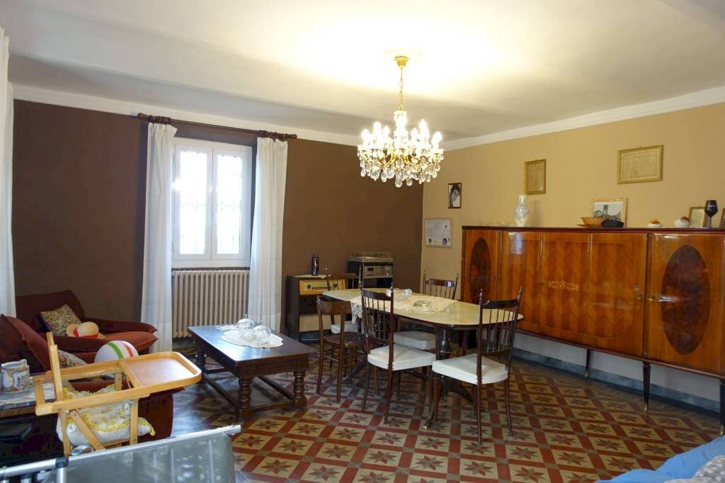 Salone - Rustic via Giacomo Bove, Maranzana - photo 2