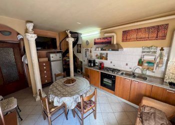 Cucina - Bilocale via 20 Settembre, 18, Arsago Seprio - foto 1