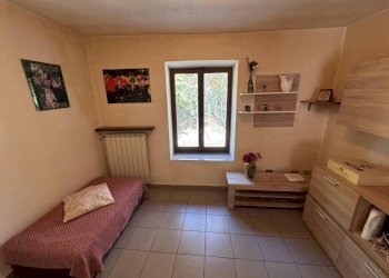 Camera da letto - Bilocale via 20 Settembre, 18, Arsago Seprio - foto 13