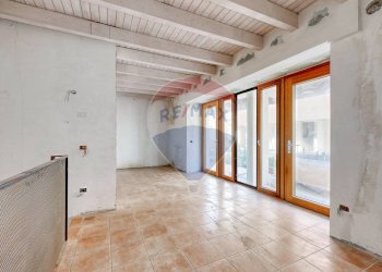 Stanza vuota - Trilocale Luigi Nono
 
1, Cornate d'Adda - foto 10