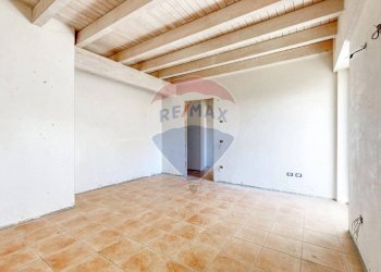 Stanza vuota - Trilocale Luigi Nono
 
1, Cornate d'Adda - foto 14