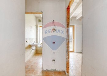 Hall / corridoio - Trilocale Luigi Nono
 
1, Cornate d'Adda - foto 21