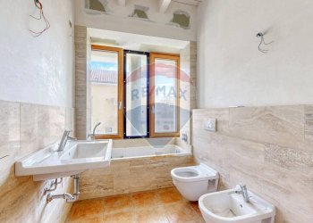 Bagno - Trilocale Luigi Nono
 
1, Cornate d'Adda - foto 25