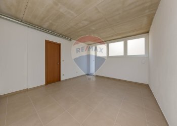 Stanza vuota - Trilocale Luigi Nono
 
1, Cornate d'Adda - foto 16