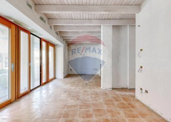 Stanza vuota - Trilocale Luigi Nono
 
1, Cornate d'Adda - foto 2