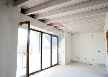 Stanza vuota - Quadrilocale Luigi Nono
 
1, Cornate d'Adda - foto 3