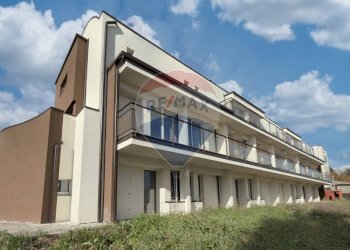 Edificio all\'aperto - Quadrilocale Luigi Nono
 
1, Cornate d'Adda - foto 10